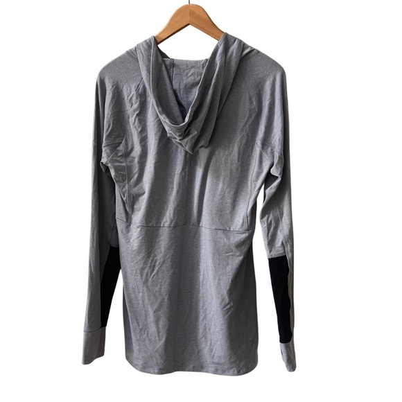 ASICS full over fitted athletic hoodie, thumb holes, grayish blue, size L - Picture 2 of 8